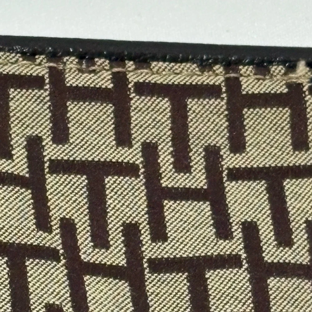 Tommy Hilfiger wristlet Women’s Brown Tan Retro‎ 90s small coin purse vintage